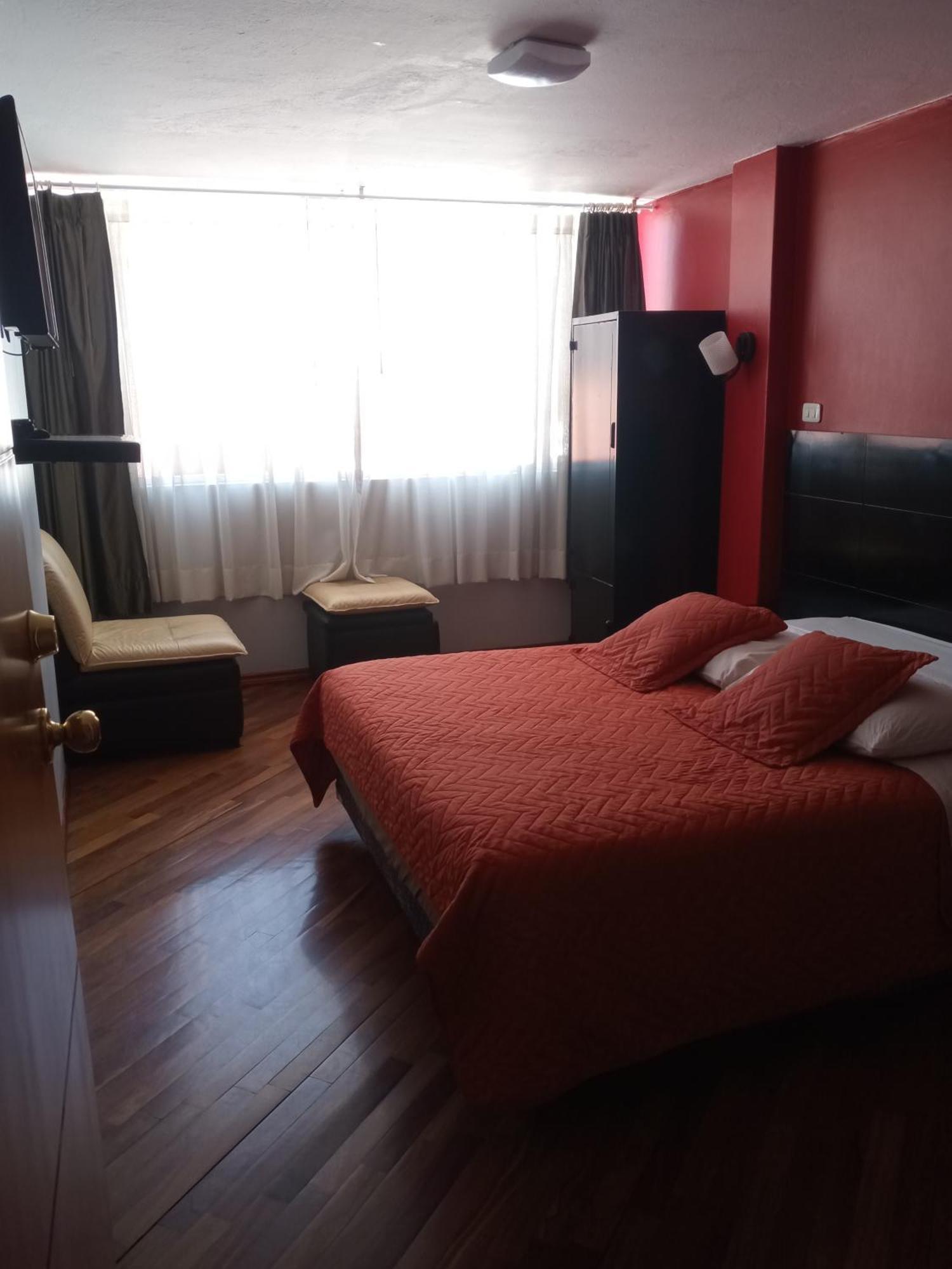 Hostal Capri キト エクステリア 写真