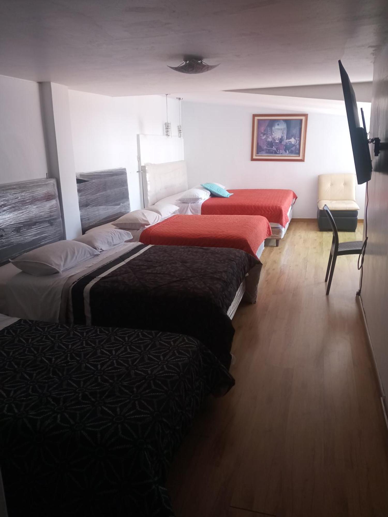 Hostal Capri キト エクステリア 写真
