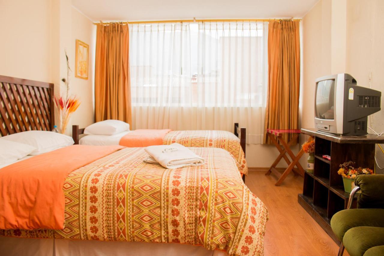 Hostal Capri キト エクステリア 写真