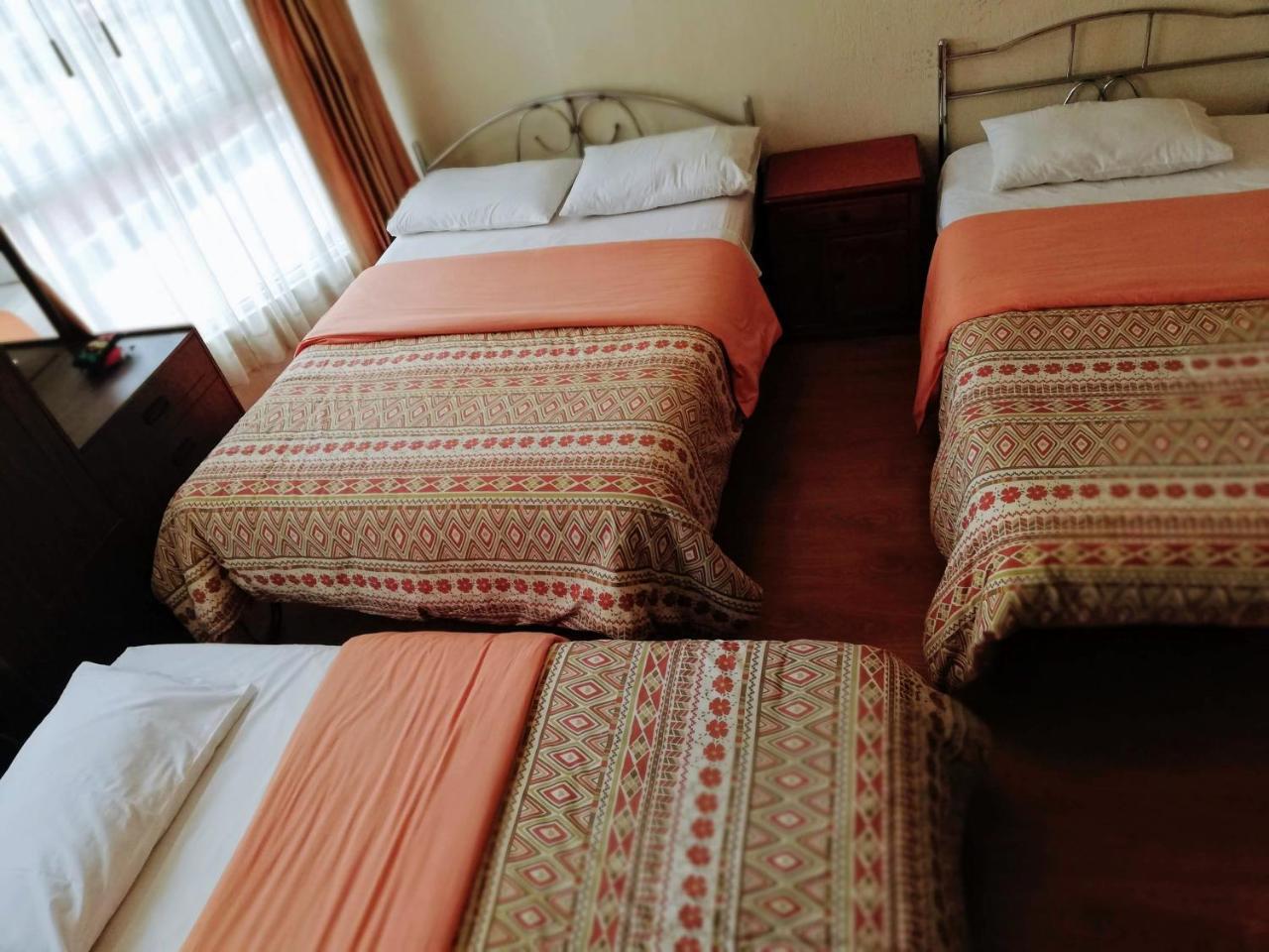 Hostal Capri キト エクステリア 写真